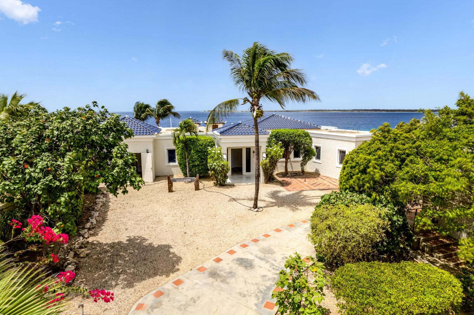Oceanfront - Villa Port Of Call - クラレンダイク エクステリア 写真